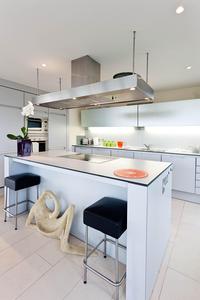 breakfast bar in Central London serviced apartment
