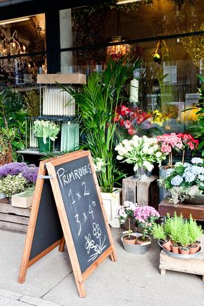 florists close to short stay Central London apartment