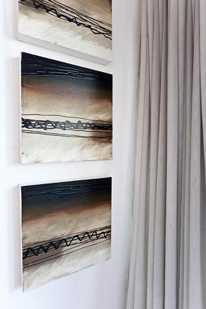 wall art in short stay London serviced apartment