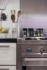 oven in London serviced apartments
