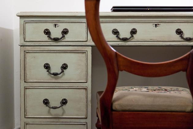 dressing table in apartment vacation rentals London