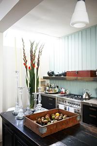 rustic kitchen in short accommodation London